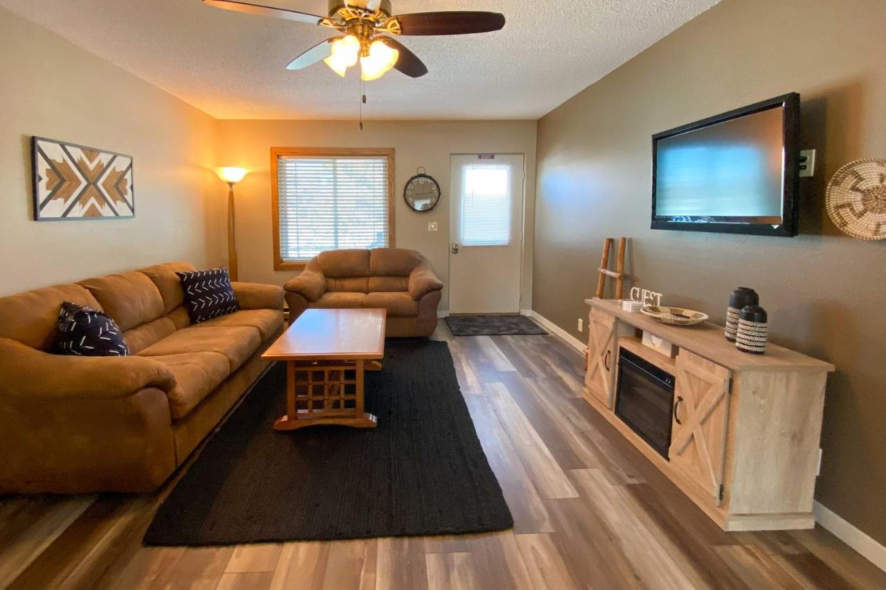 Sacajawea Suite With Deck Near Trails And Sites! Medora Kültér fotó